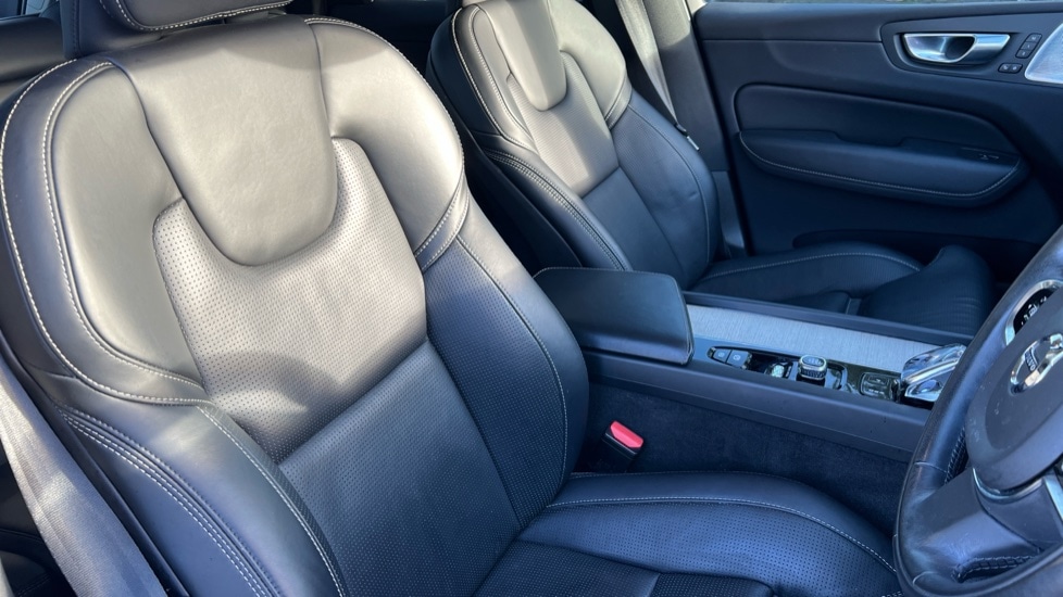 Used Volvo XC60 2021 for sale - 76872882: Photo 9