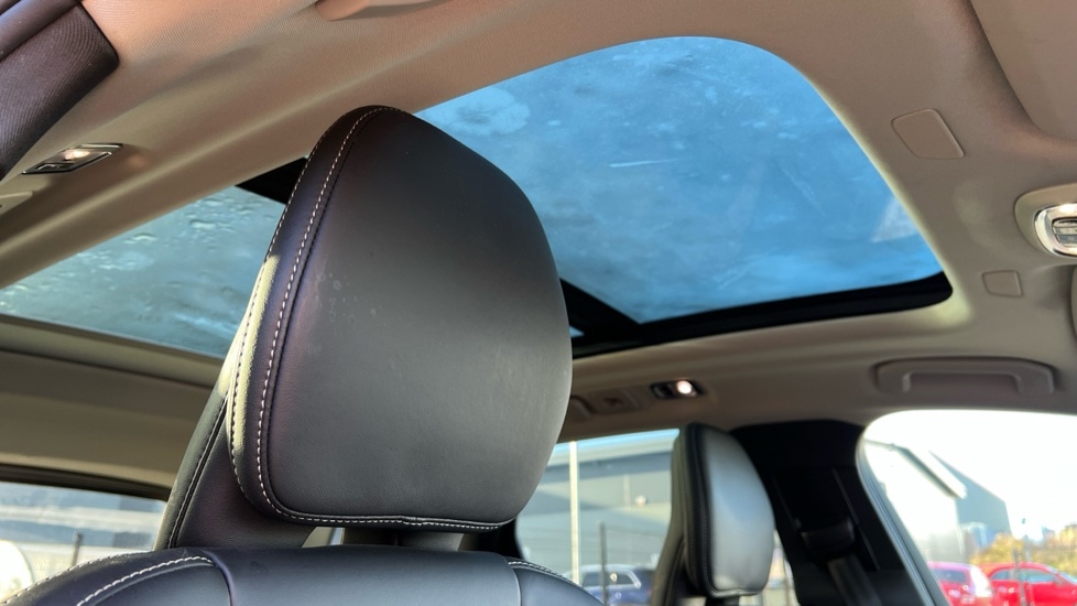 Used Volvo XC60 2021 for sale - 76684328: Photo 35