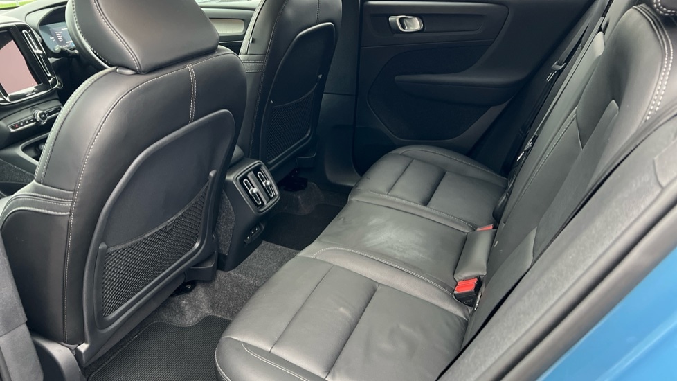 Used Volvo XC40 2024 for sale - 76871471: Photo 10