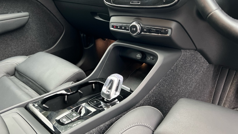 Used Volvo XC40 2024 for sale - 76871471: Photo 14