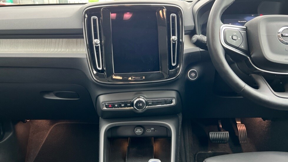 Used Volvo XC40 2024 for sale - 76871471: Photo 22