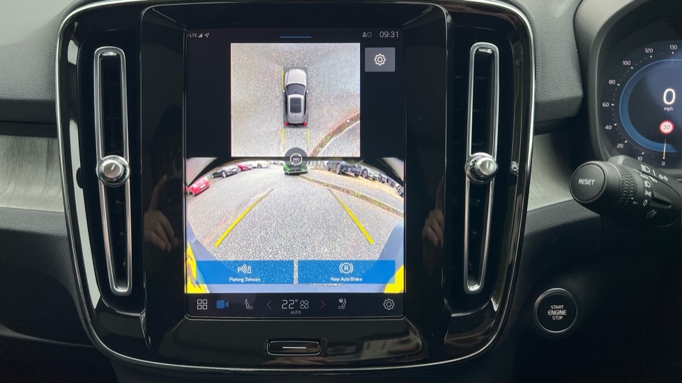 Used Volvo XC40 2024 for sale - 76871471: Photo 32