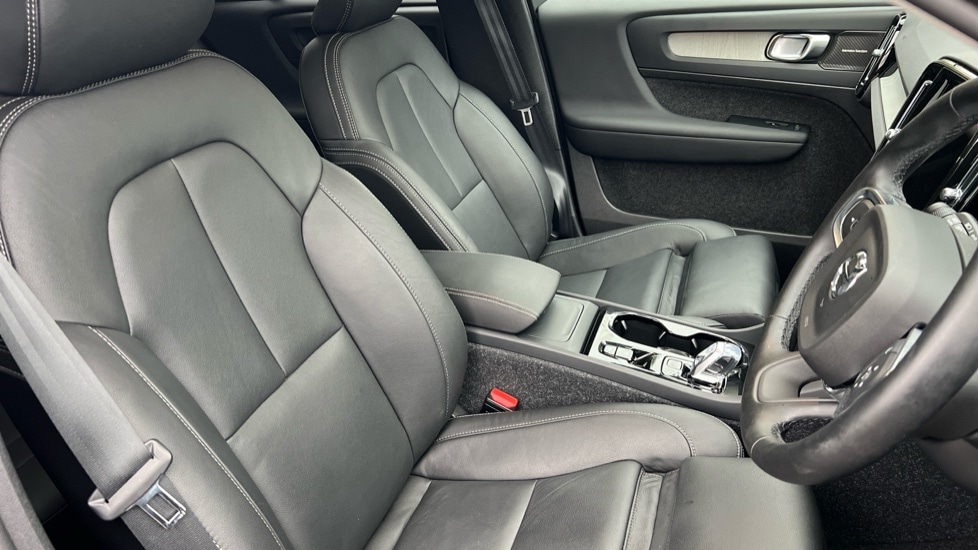 Used Volvo XC40 2024 for sale - 76871471: Photo 9