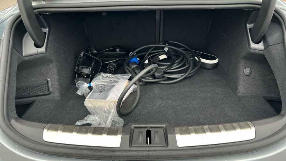 Used Porsche Taycan 2023 for sale - 76233971: Photo 15