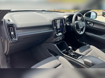 Used Volvo XC40 2022 for sale - 75467623: Photo
