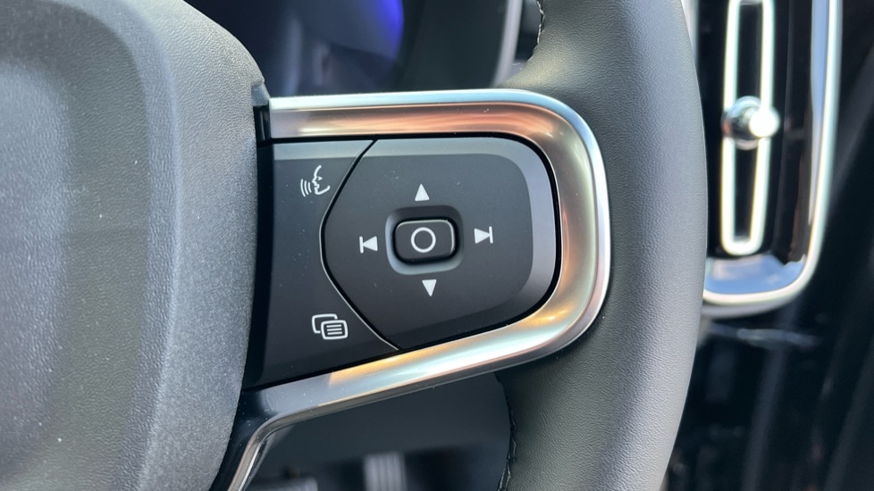 Used Volvo XC40 2025 for sale - 76894785: Photo 19