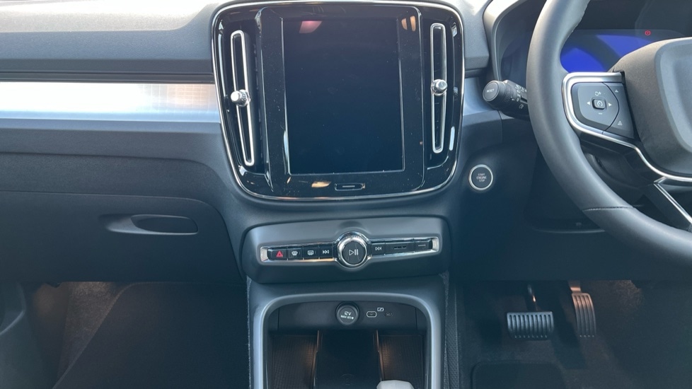 Used Volvo XC40 2025 for sale - 76894785: Photo 22