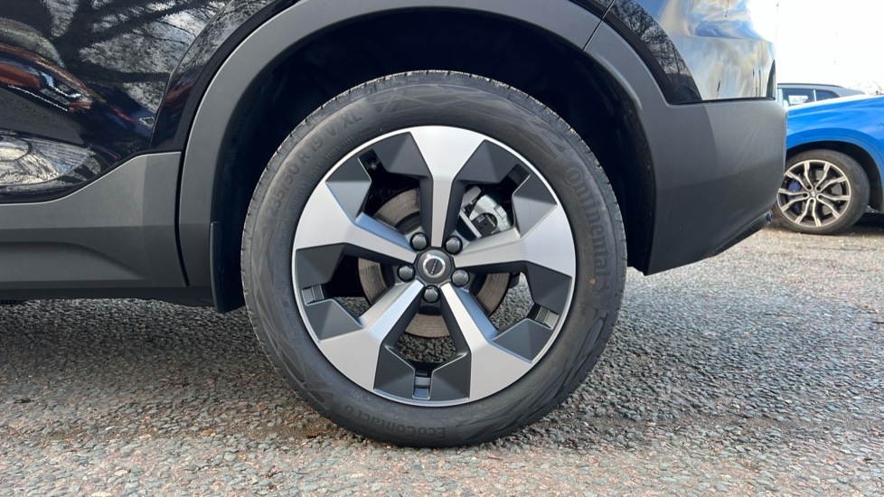 Used Volvo XC40 2025 for sale - 76894785: Photo 26