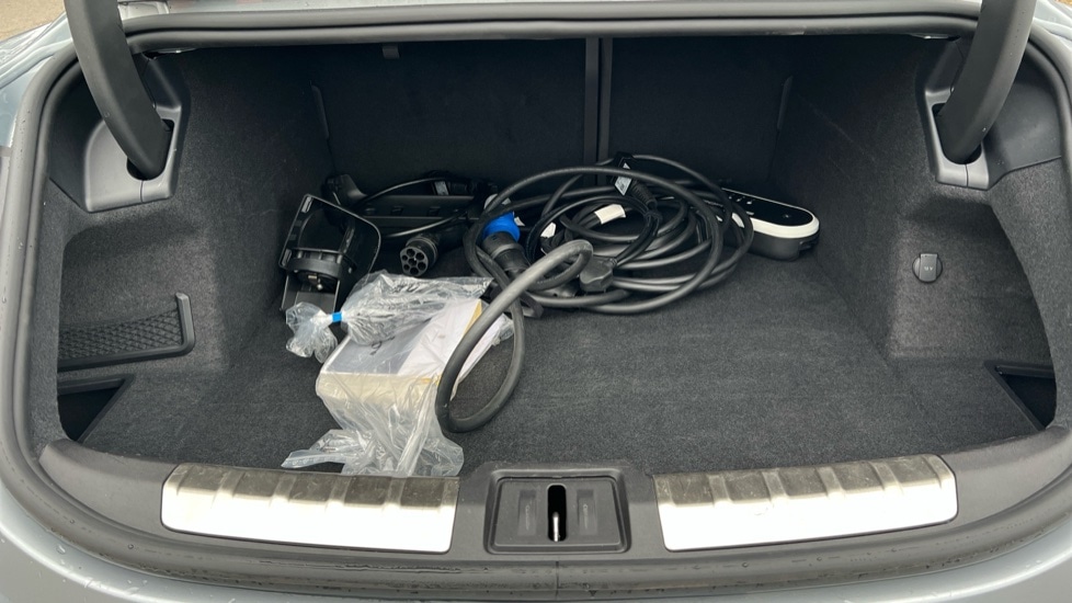 Used Porsche Taycan 2023 for sale - 76871571: Photo 15