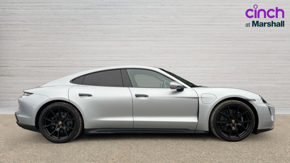 Used Porsche Taycan 2023 for sale - 76871571: Photo 2