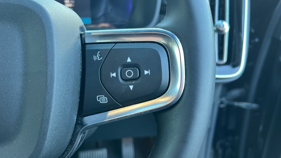 Used Volvo XC40 2024 for sale - 76872700: Photo 19