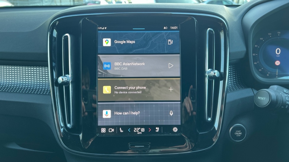 Used Volvo XC40 2024 for sale - 76872700: Photo 29