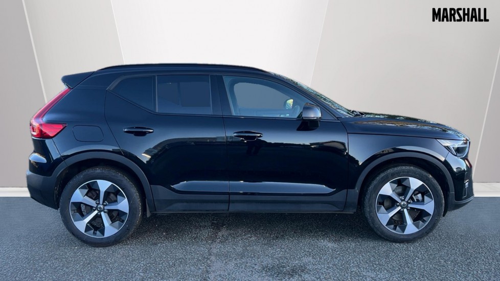 Used Volvo XC40 2024 for sale - 76872700: Photo 3