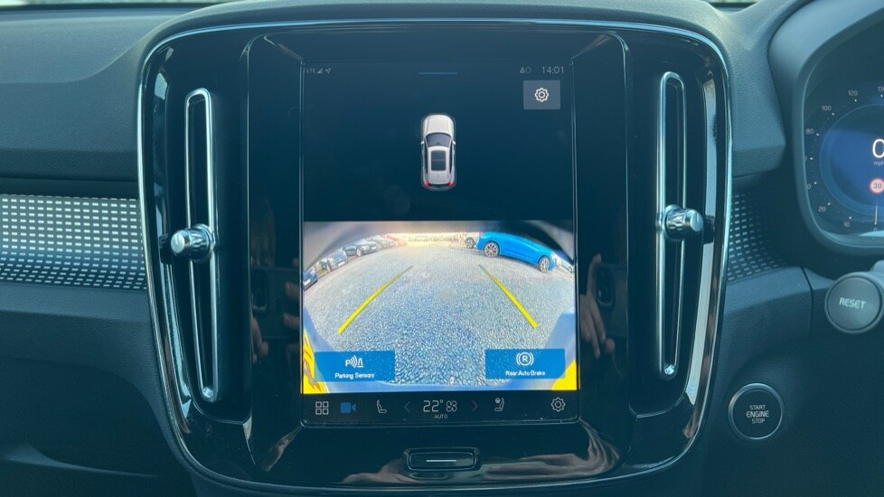 Used Volvo XC40 2024 for sale - 76872700: Photo 32