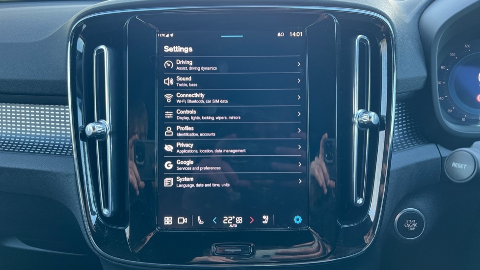 Used Volvo XC40 2024 for sale - 76872700: Photo 33