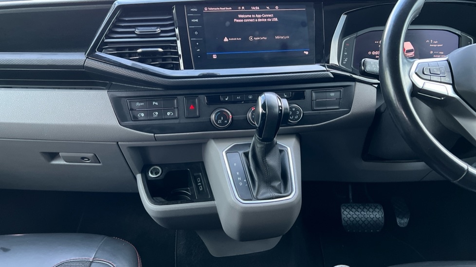 Used Volkswagen Transporter 2022 for sale - 76874216: Photo 12