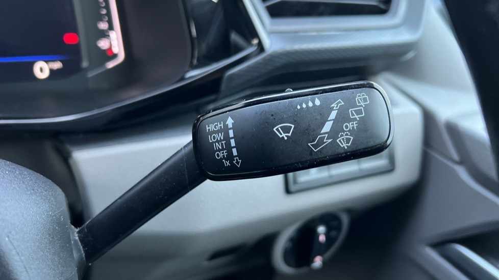 Used Volkswagen Transporter 2022 for sale - 76874216: Photo 23