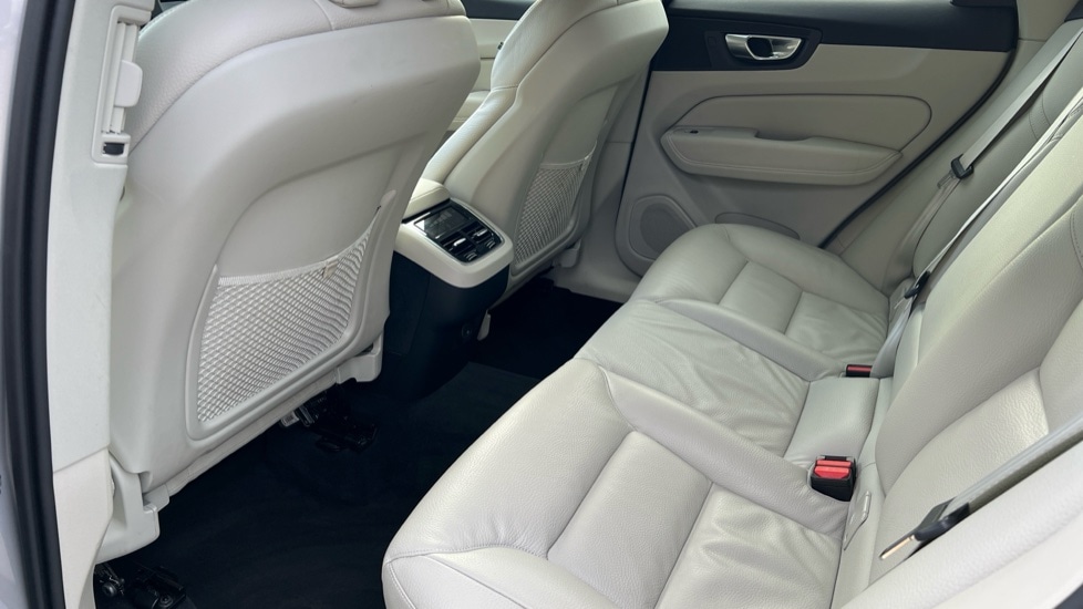 Used Volvo XC60 2025 for sale - 76780287: Photo 10
