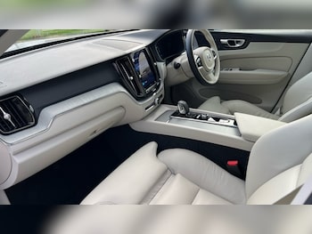 Used Volvo XC60 2025 for sale - 76780287: Photo
