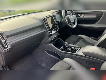 Used Volvo XC40 2020 for sale - 76452118: Photo