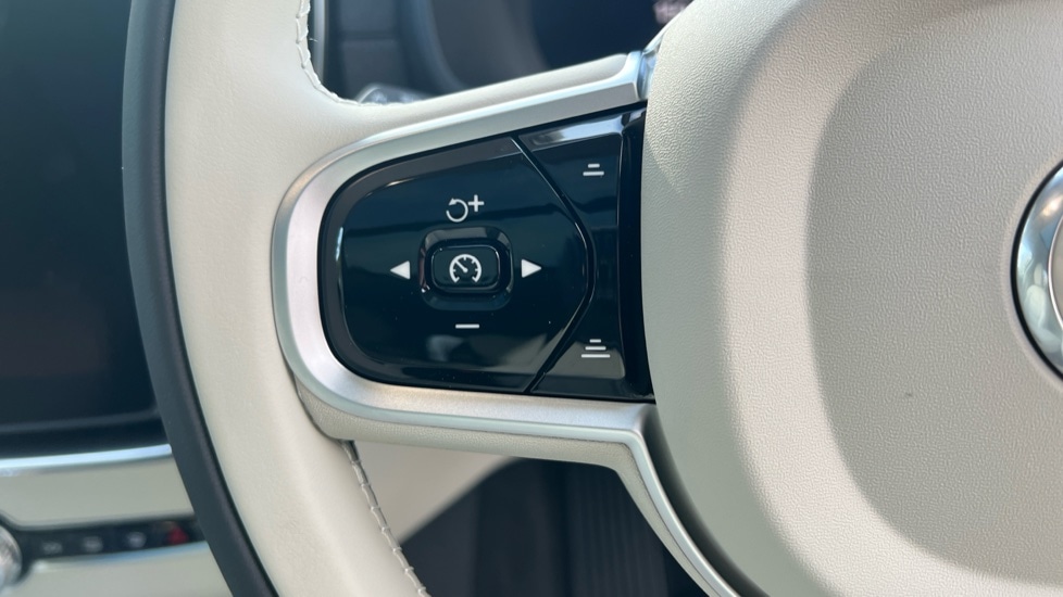 Used Volvo XC90 2025 for sale - 77047601: Photo 18