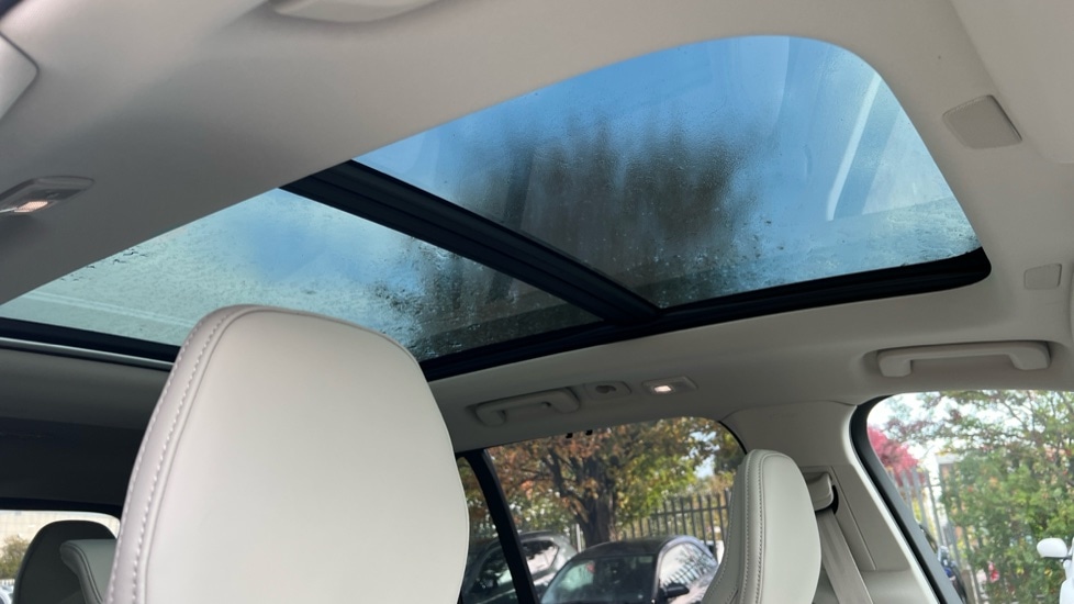 Used Volvo XC90 2025 for sale - 77047601: Photo 34