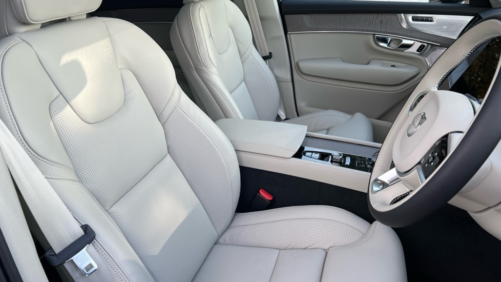 Used Volvo XC90 2025 for sale - 77047601: Photo 9