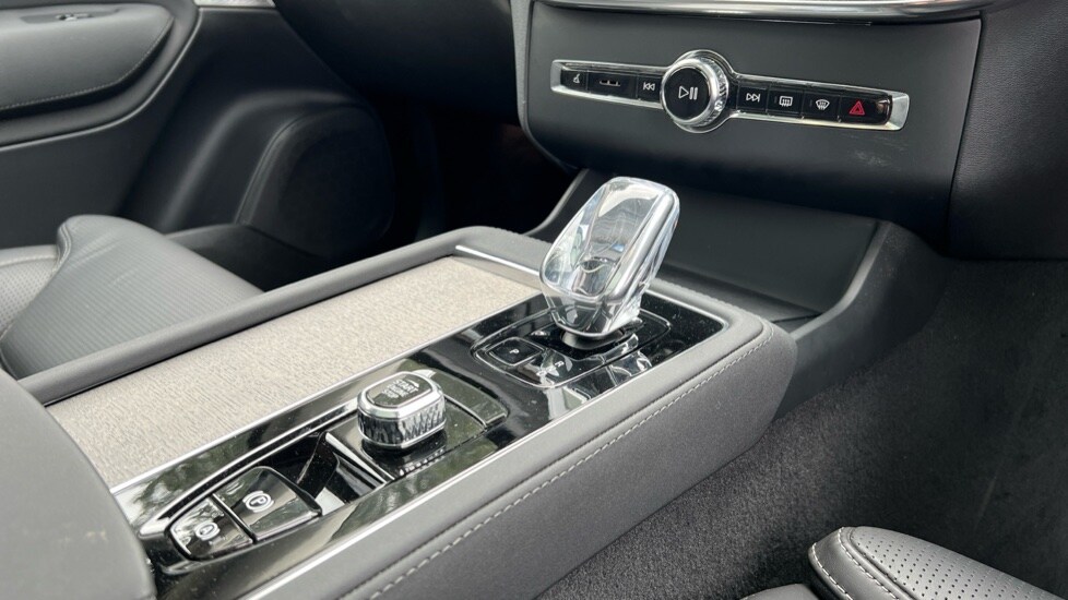 Used Volvo XC90 2025 for sale - 76487410: Photo 14