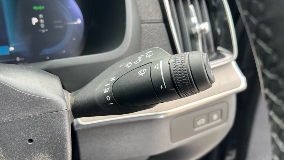 Used Volvo XC90 2025 for sale - 76487410: Photo 28