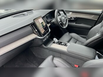 Used Volvo XC90 2025 for sale - 76487410: Photo