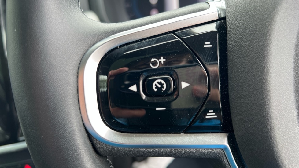 Used Volvo V90 2024 for sale - 76871523: Photo 34