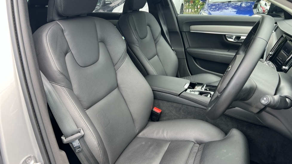 Used Volvo V90 2024 for sale - 76871523: Photo 9