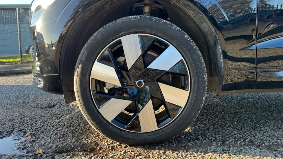 Used Volvo XC60 2025 for sale - 77057760: Photo 25