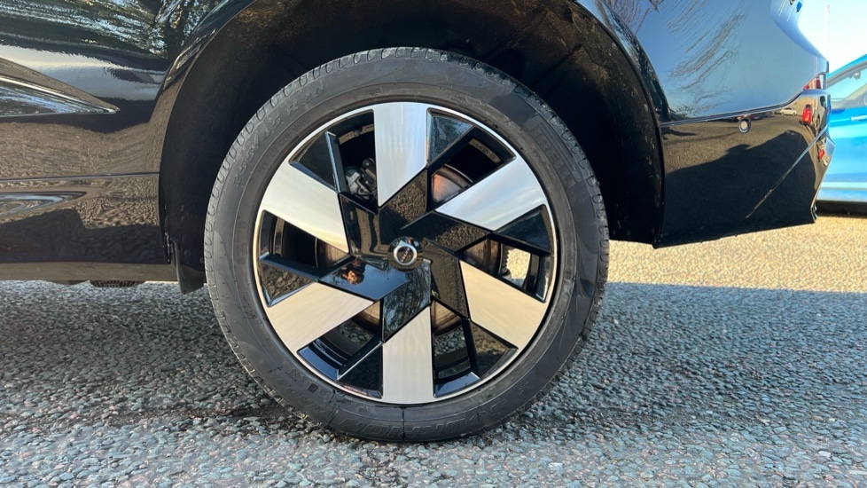 Used Volvo XC60 2025 for sale - 77057760: Photo 26