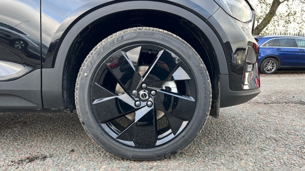 Used Volvo XC40 2025 for sale - 76894802: Photo 16