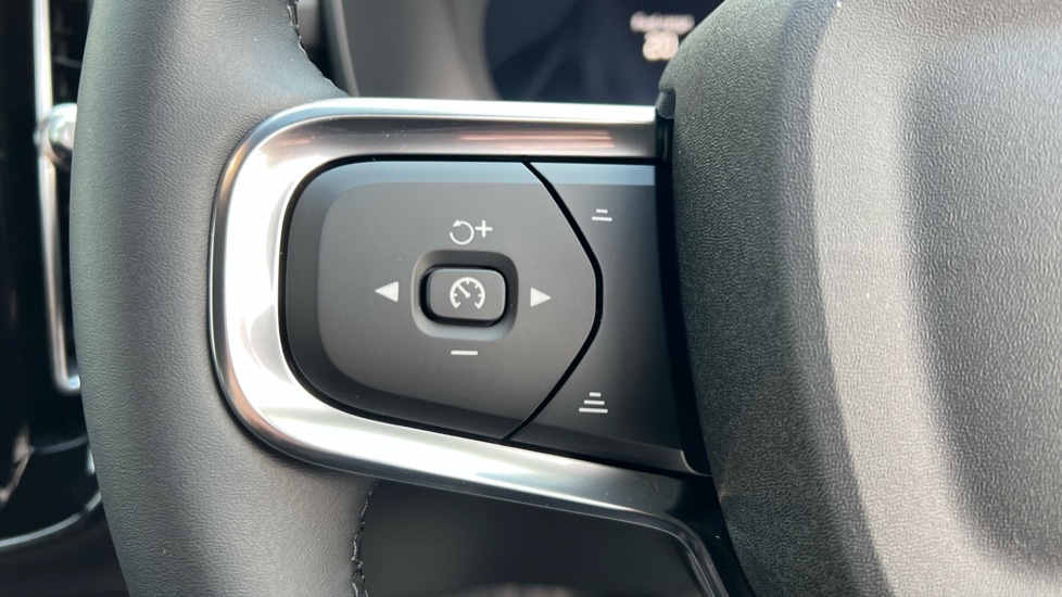 Used Volvo XC40 2025 for sale - 76894802: Photo 18