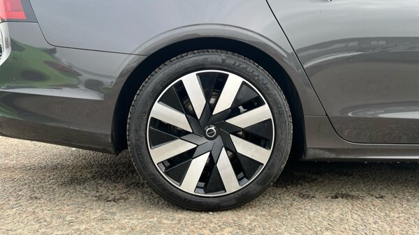 Used Volvo V90 2024 for sale - 75648419: Photo 24