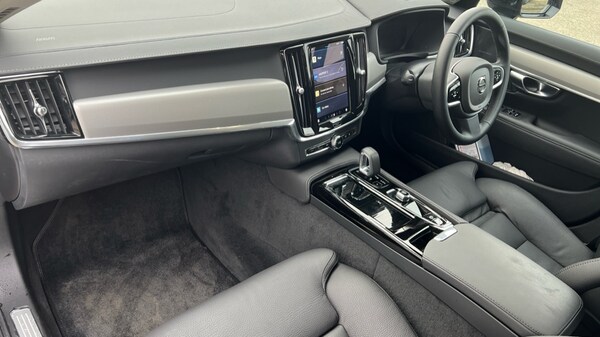 Used Volvo V90 2024 for sale - 75648419: Photo 4