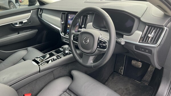Used Volvo V90 2024 for sale - 75648419: Photo 5