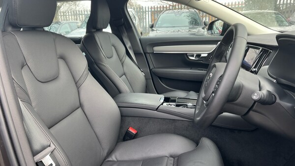 Used Volvo V90 2024 for sale - 75648419: Photo 9