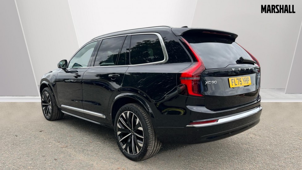 Used Volvo XC90 2025 for sale - 76067077: Photo 2