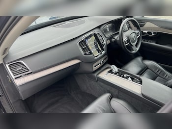 Used Volvo XC90 2022 for sale - 76289794: Photo