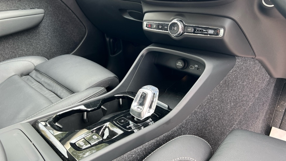 Used Volvo XC40 2024 for sale - 76871466: Photo 14