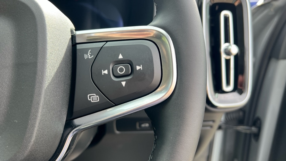 Used Volvo XC40 2024 for sale - 76871466: Photo 19