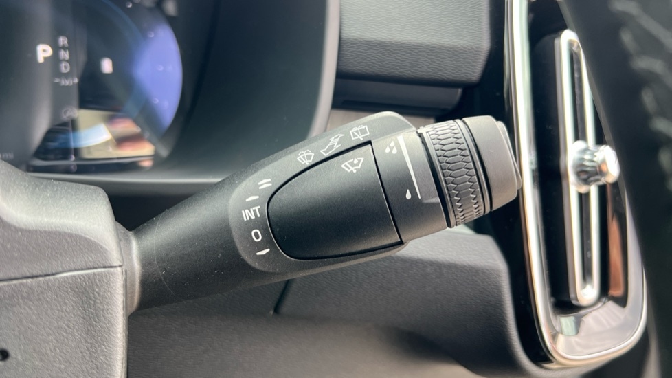 Used Volvo XC40 2024 for sale - 76871466: Photo 28