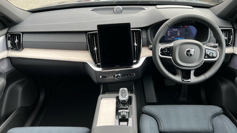 Used Volvo XC90 2025 for sale - 76067095: Photo 21