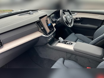 Used Volvo XC90 2025 for sale - 76067095: Photo 4