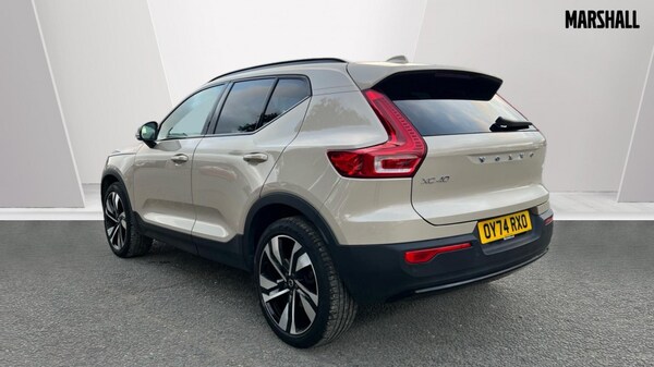 Used Volvo XC40 2024 for sale - 76168583: Photo 2