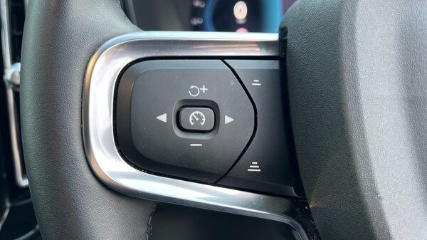 Used Volvo XC40 2024 for sale - 76168583: Photo 37