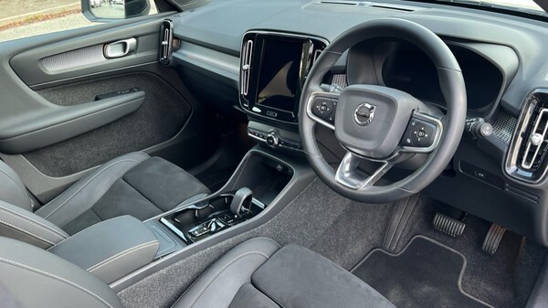 Used Volvo XC40 2024 for sale - 76168583: Photo 5